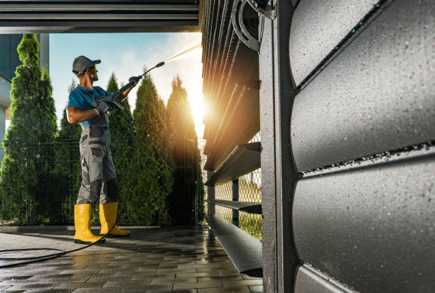 Best Deck Cleaning Services  in Waikele, HI